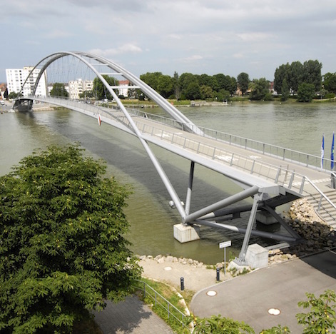 Passerelle de Huningue - au-dessus du Rhin