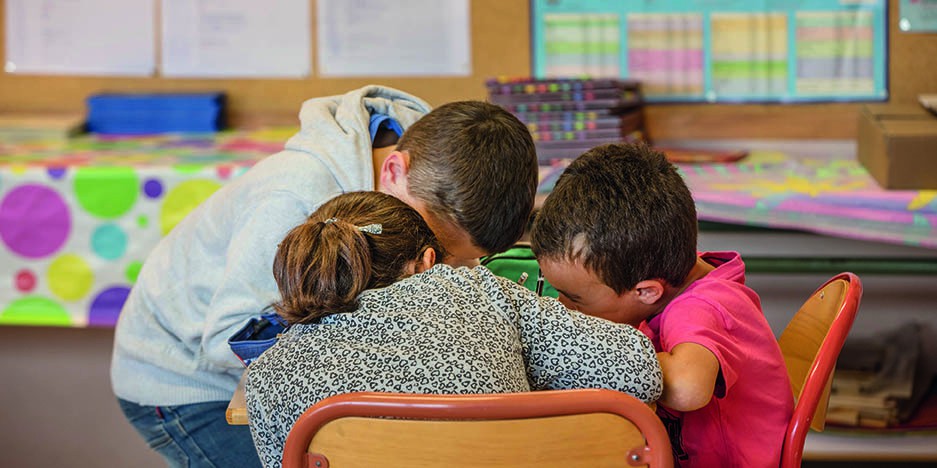 Enfant en communauté