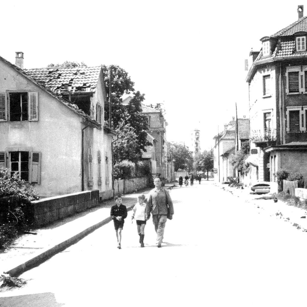 Huningue est anéantie en 1945 après la Libération