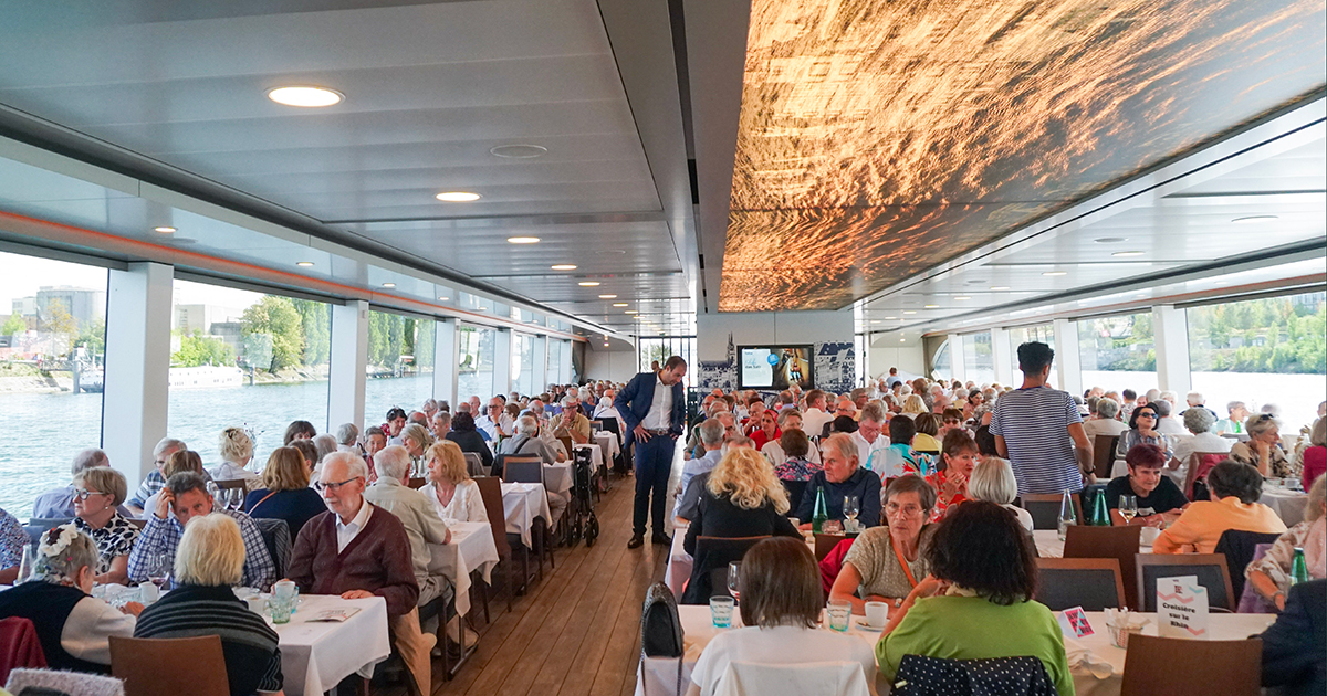 [VIDÉO] Sortie seniors : un repas-croisière sur le Rhin très apprécié